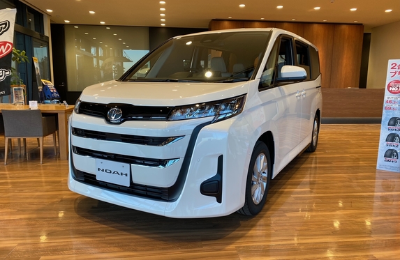新型ノア展示車到着！