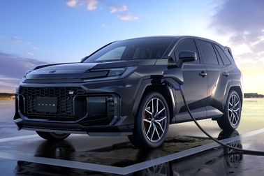 GR SPORT（プラグインハイブリッド）